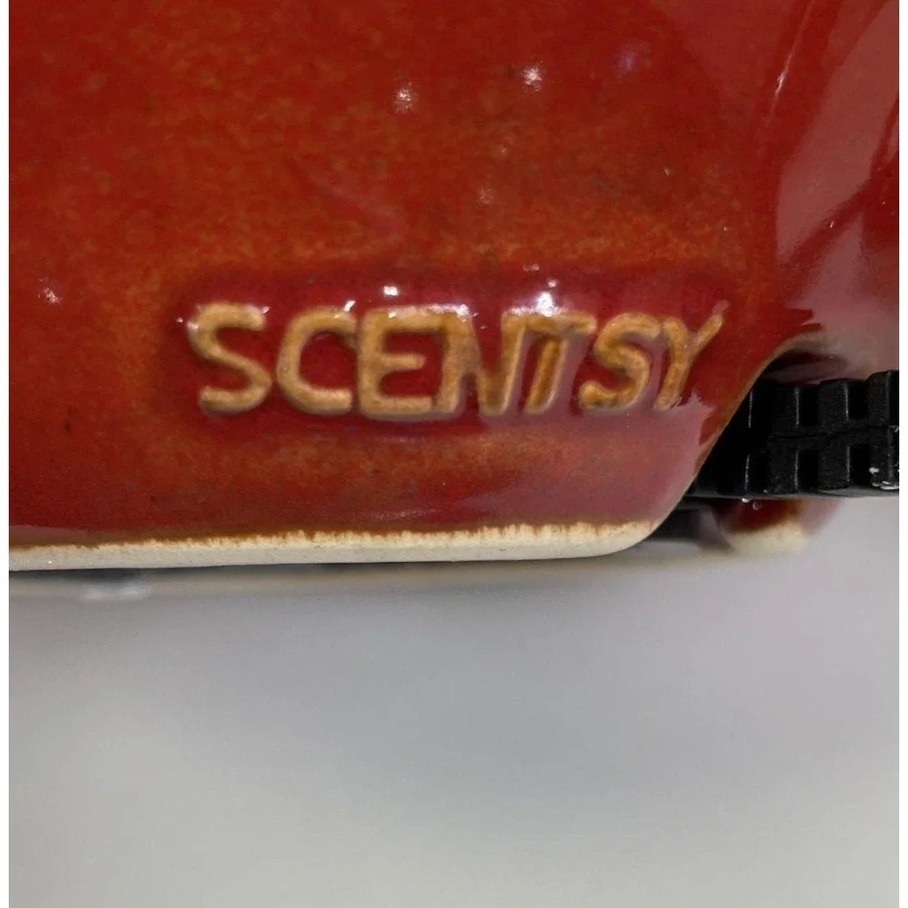 SCENTSY Appreciation Full-Size Wax Warmer Red Ceramic New in Box